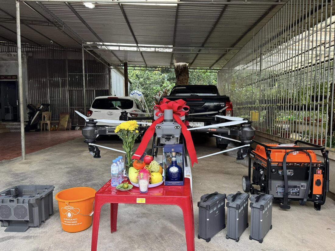 Bàn giao trọn bộ máy + phụ kiện